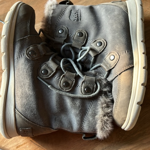Sorel Snow Boots - Picture 7 of 8